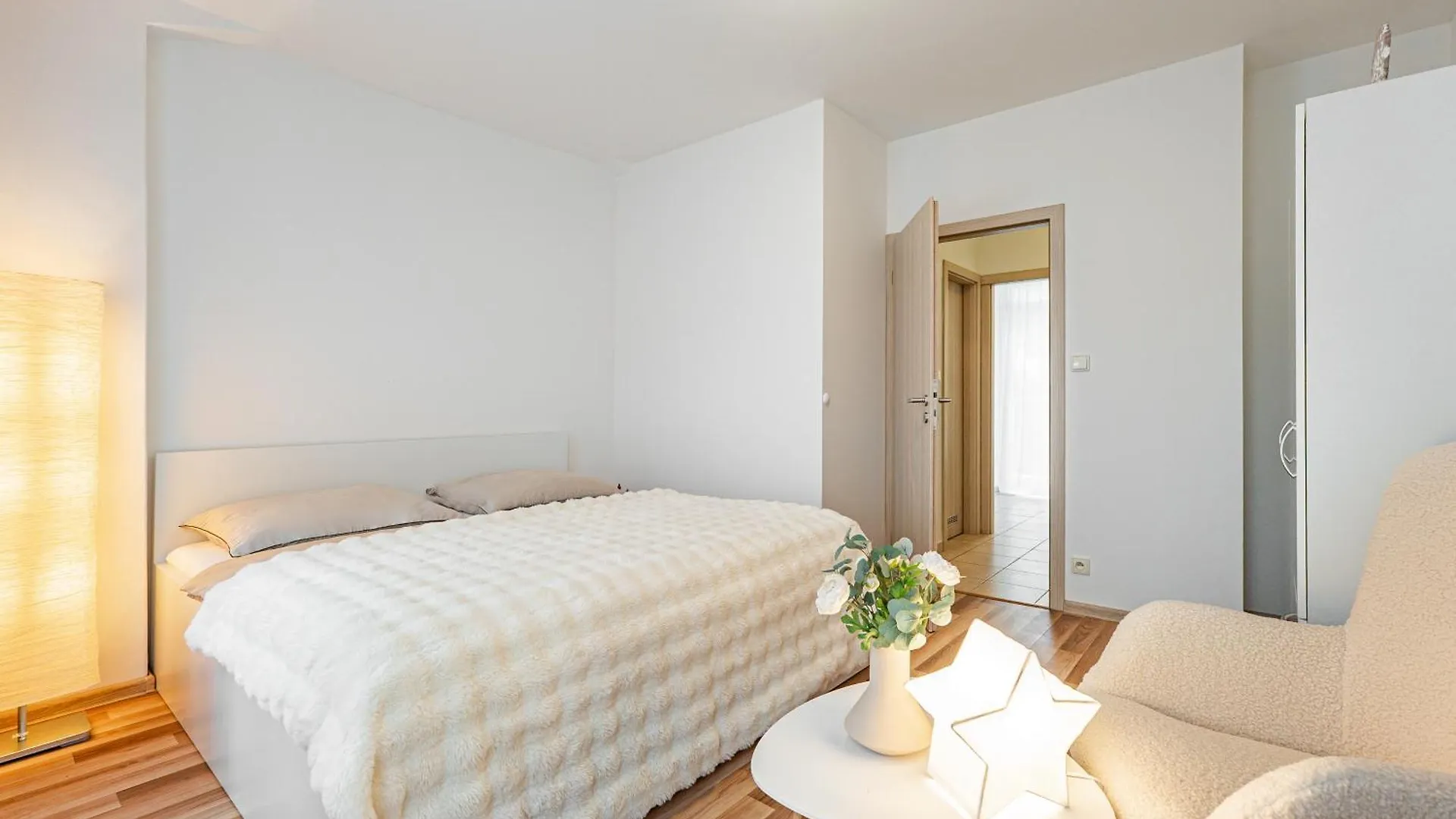Karlsbad Apartments