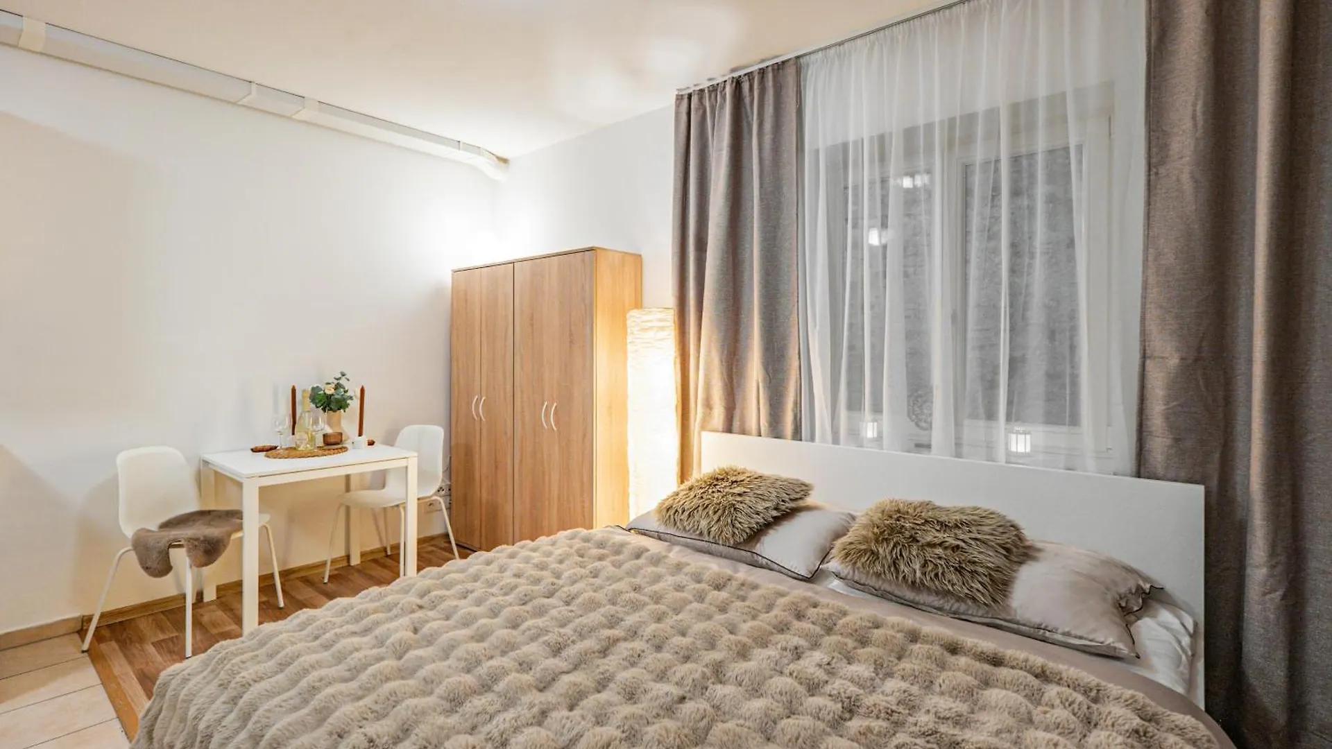 Karlsbad Apartments